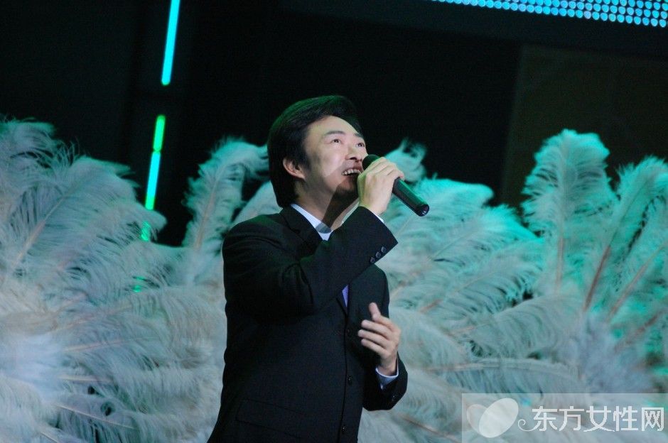 費(fèi)玉清老婆是誰  小哥 費(fèi)玉清個(gè)人資料