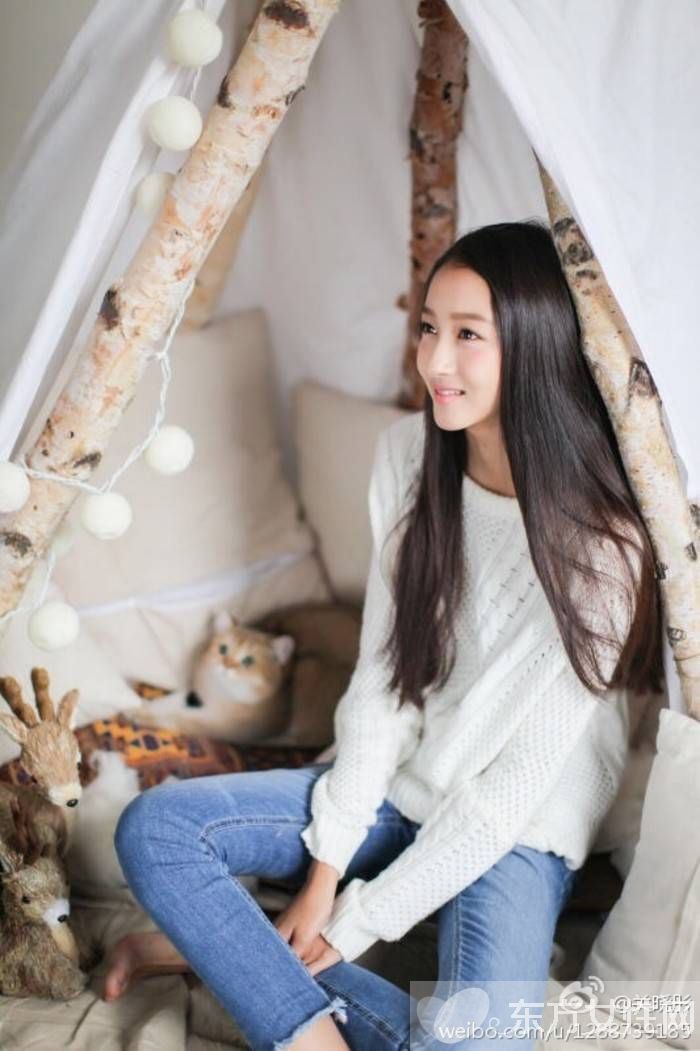 關(guān)曉彤身高揭秘 關(guān)曉彤現(xiàn)任男友是誰