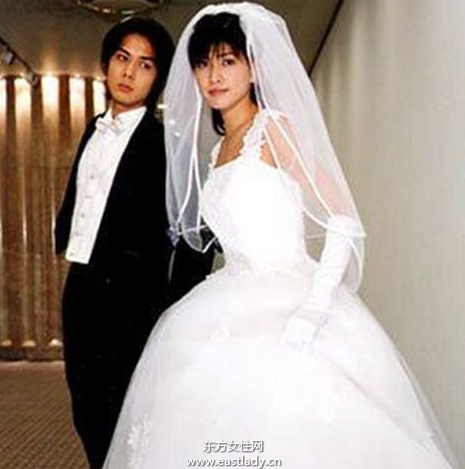 柏原崇佟麗婭親密照曝光 揭柏原崇感情經(jīng)歷