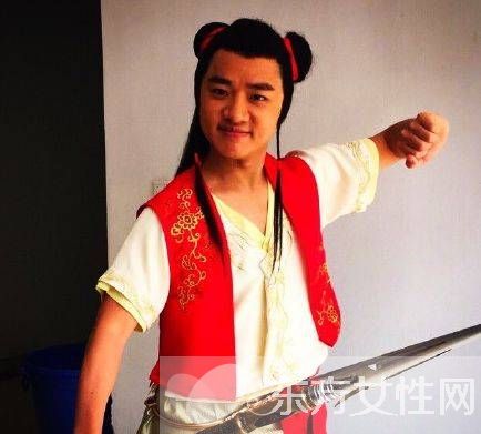 包貝爾和王祖藍是什么關(guān)系 包貝爾調(diào)侃兩人是雙胞胎