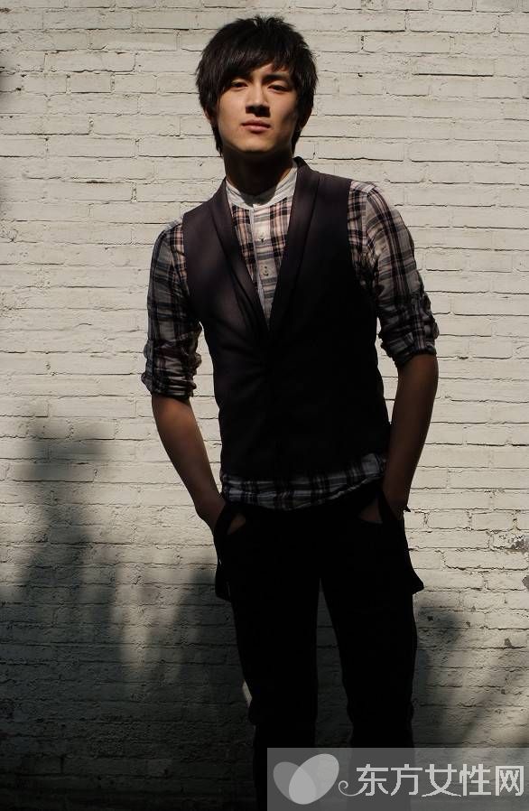 王思聰林更新是什么關(guān)系  林更新家庭背景大揭秘