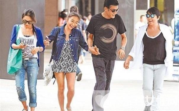 梁家輝老婆是患難時守護他的天使 年過半百仍秀恩愛