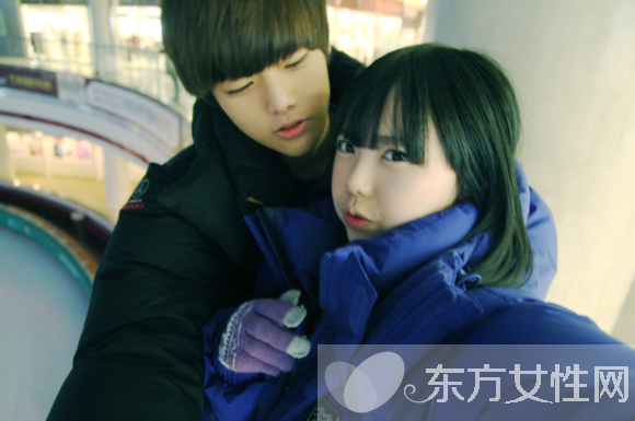 李世龍洪瑛琦相戀兩年生子 韓國19歲男星李世龍喜當(dāng)?shù)?  height=