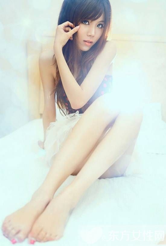 揭葉梓萱自愿被潛規(guī)則 大尺度凸點(diǎn)床照流出