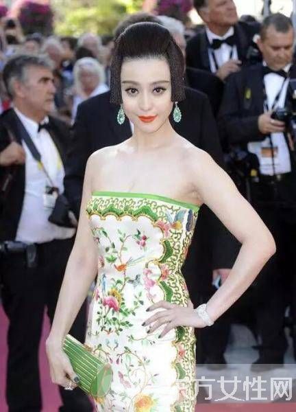 范冰冰驚人家世曝光 員工結(jié)婚包辦酒席買(mǎi)豪宅送豪車(chē)