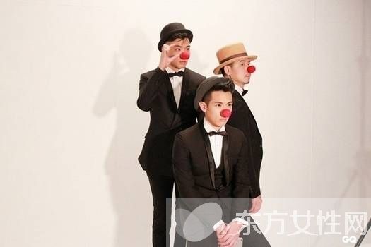 柯震東哥哥柯家洋大柯震東幾歲 柯家洋兄弟合照曝光