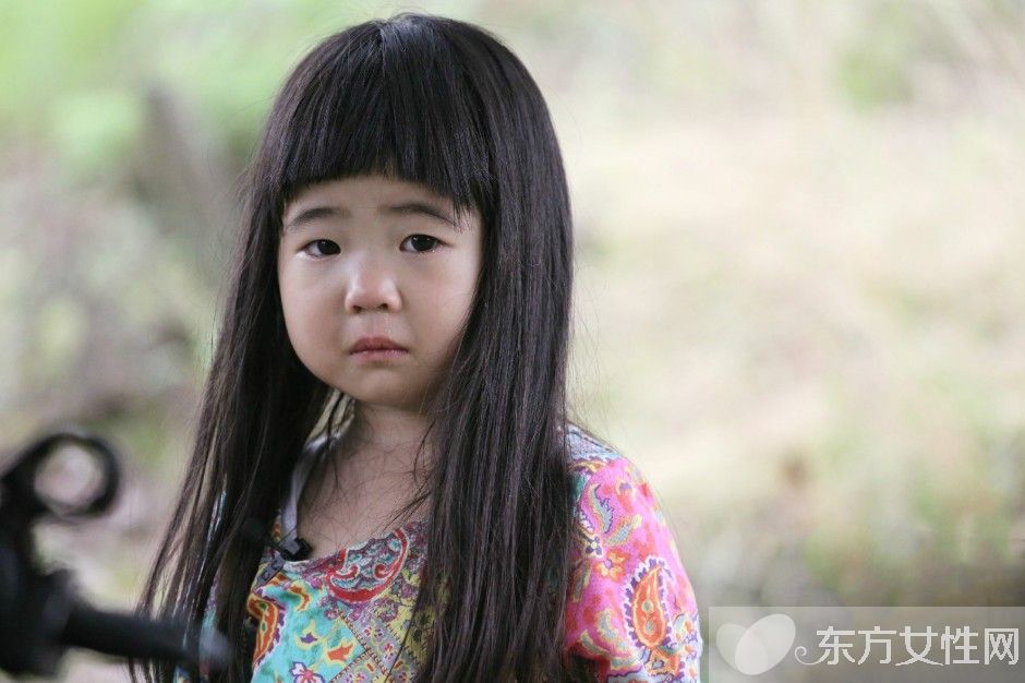 曹格微博曬度假照 grace姐姐旅館大長腿照片曝光