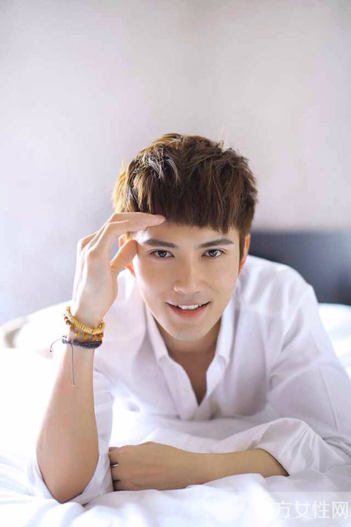 徐正曦女友個(gè)人資料 戚薇和徐正曦的兒子照片曝光