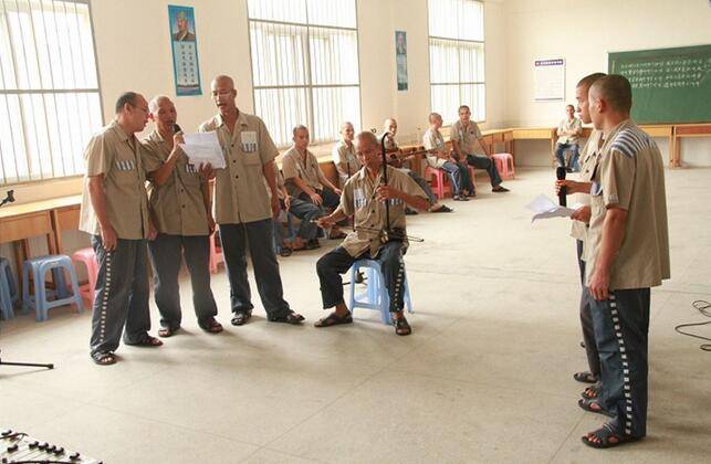 獄警待遇怎么樣  神秘職業(yè)內(nèi)幕曝光獄警的辛酸史