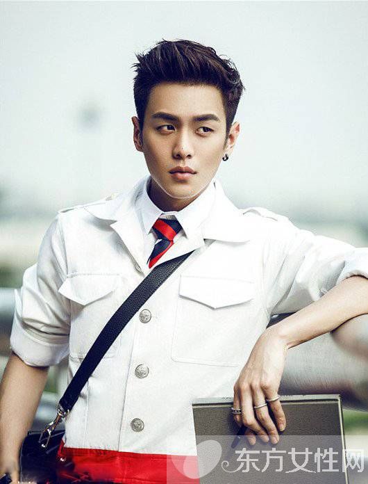 張若昀與唐藝昕地下戀情曝光 富二代張若昀背景驚人