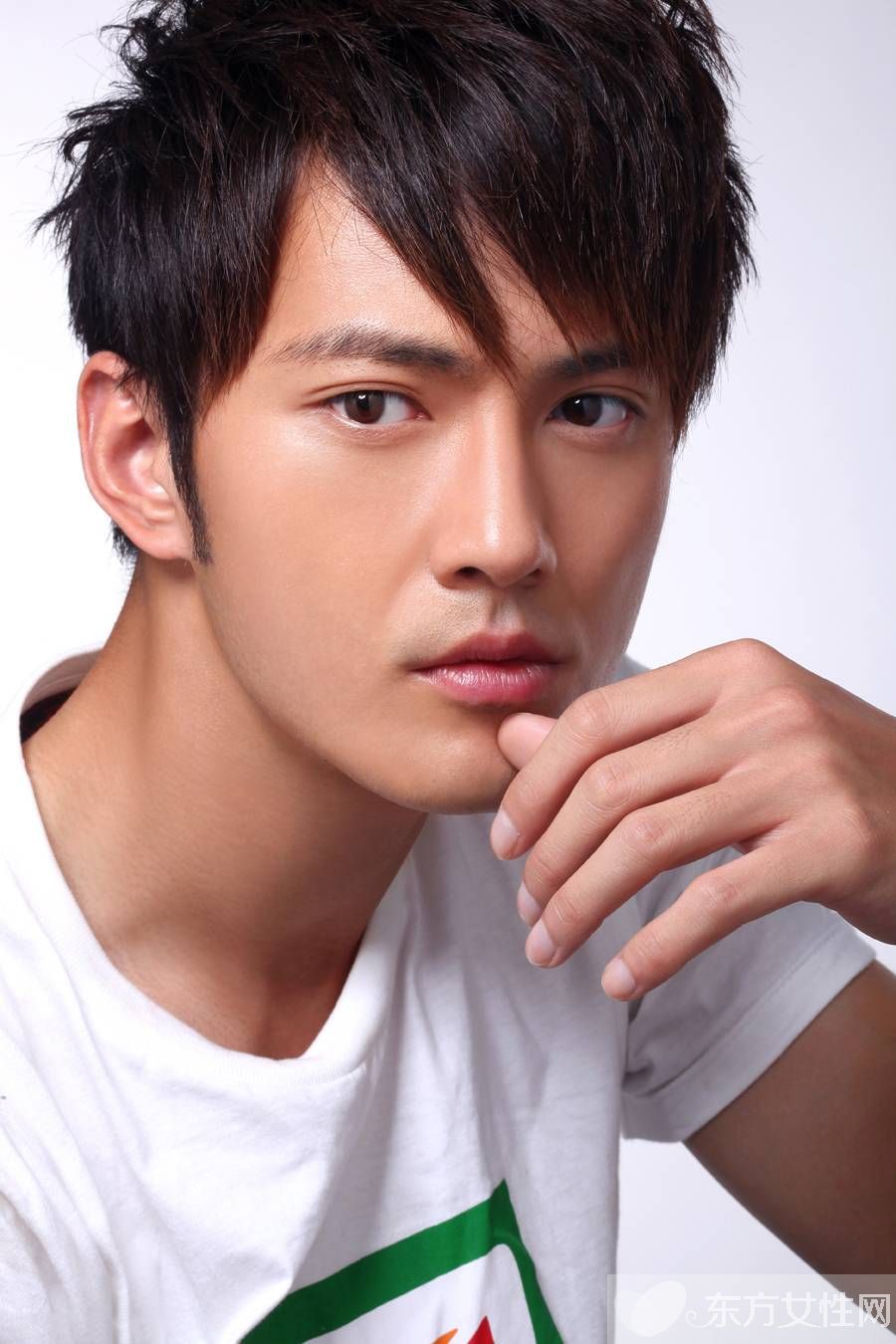 徐正曦女友個(gè)人資料 戚薇和徐正曦的兒子照片曝光