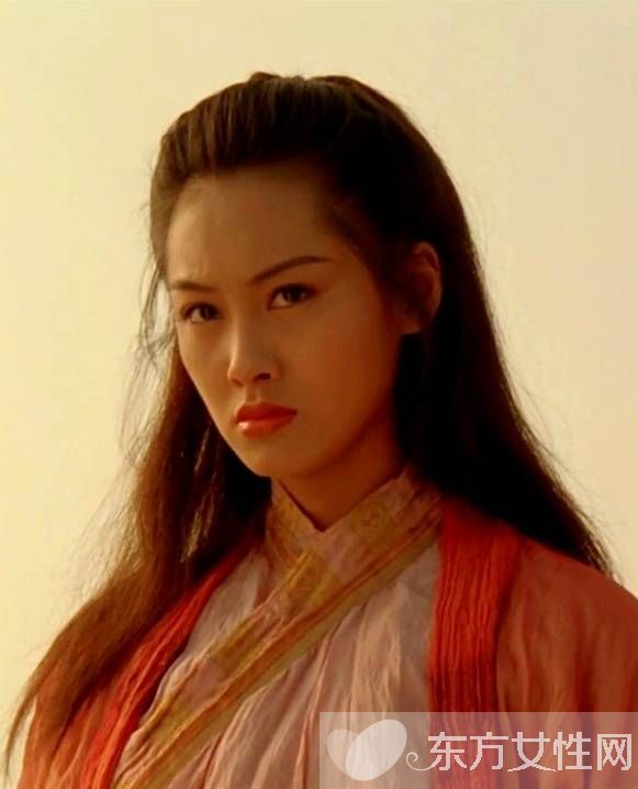 朱茵個人資料 朱茵稱與周星馳戀愛是噩夢的開始