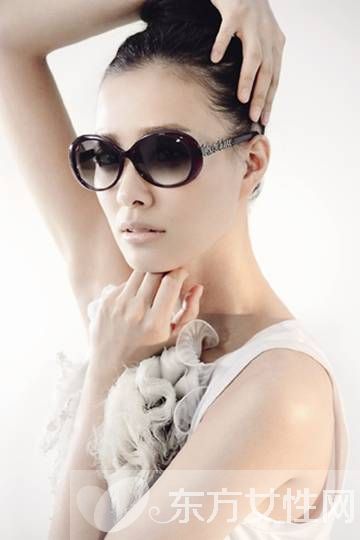 孫泰英個人資料 孫泰英疑整容遭網(wǎng)友曝校服照對比