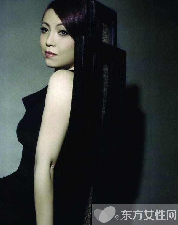 鄧萃雯現(xiàn)任老公是誰(shuí) 曝鄧萃雯愛(ài)上有婦之夫終分手