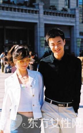 周一圍朱丹結(jié)婚照曝光 周一圍與童蕾分手原因揭秘