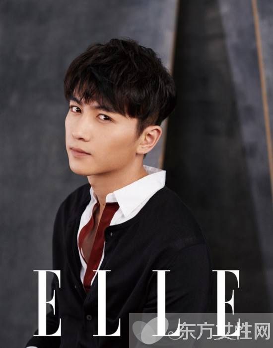 楊蓉陳曉結(jié)婚照曝光 曝陳曉趙麗穎分手原因太雷人