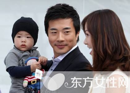 孫泰英個人資料 孫泰英疑整容遭網(wǎng)友曝校服照對比