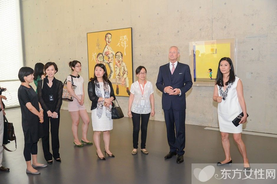 資本大佬劉益謙太太王薇 揭全職太太的完美蛻變