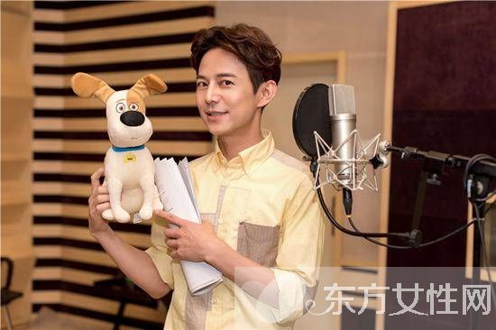 何炅摸趙麗穎大腿圖片曝光 何炅背后的女人居然是她