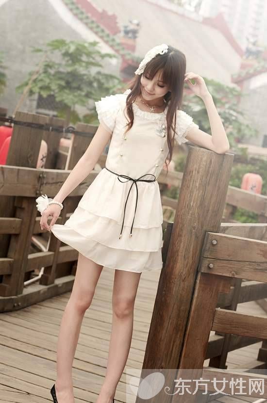 深大?；亟℃门c黃曉明牽手照曝光 baby遭踢險(xiǎn)分手