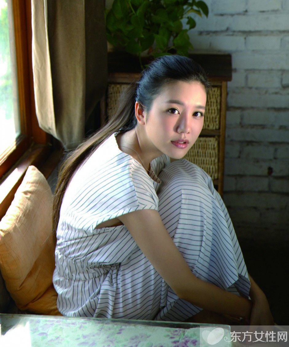 主持人劉語熙真實年齡曝光 整容前照片流出被爆已婚