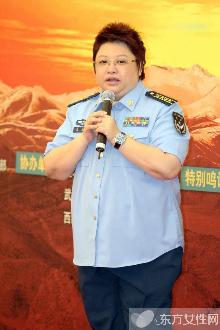 管彤和韓紅結(jié)婚照曝光 曝兩人已在美國登記結(jié)婚