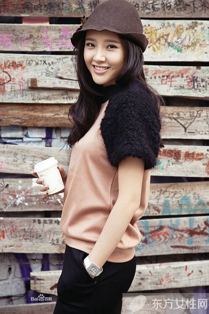 張若昀與唐藝昕地下戀情曝光 富二代張若昀背景驚人