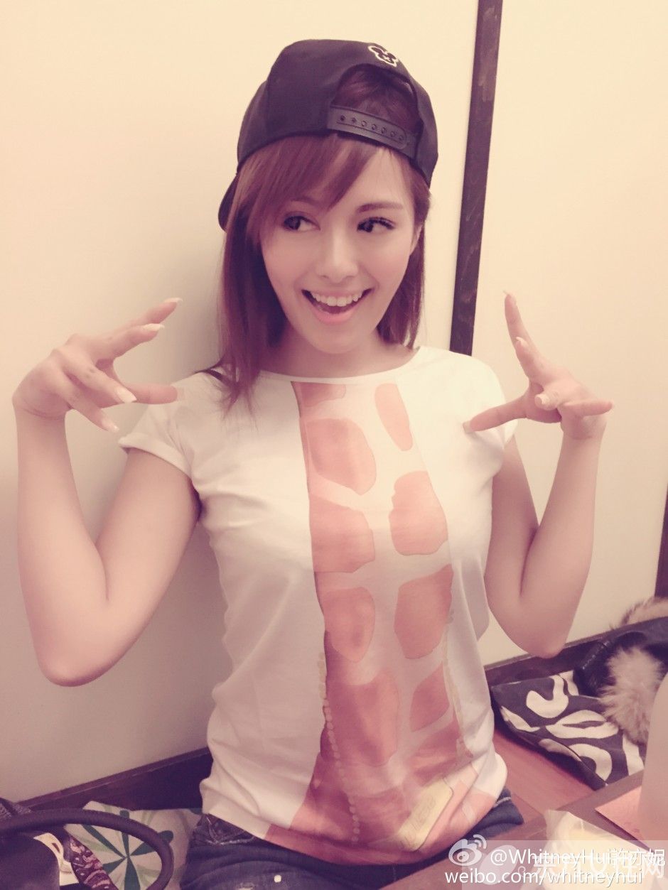 許亦妮否認(rèn)拔毛事件稱媒體亂講 許亦妮色誘陳柏宇 激戰(zhàn) 纏綿