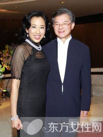 原來是她嫁進(jìn)了豪門 盤點(diǎn)年過40嫁入豪門的女明星