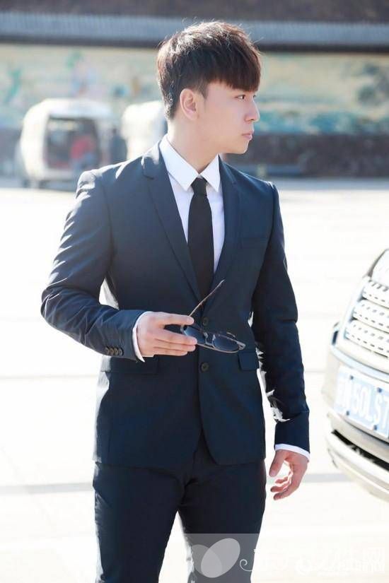 釋小龍個(gè)人資料大揭秘 釋小龍女友曝光