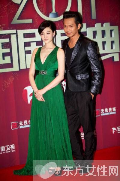 李小冉鐘漢良是什么關(guān)系 鐘漢良喜歡李小冉是真的嗎