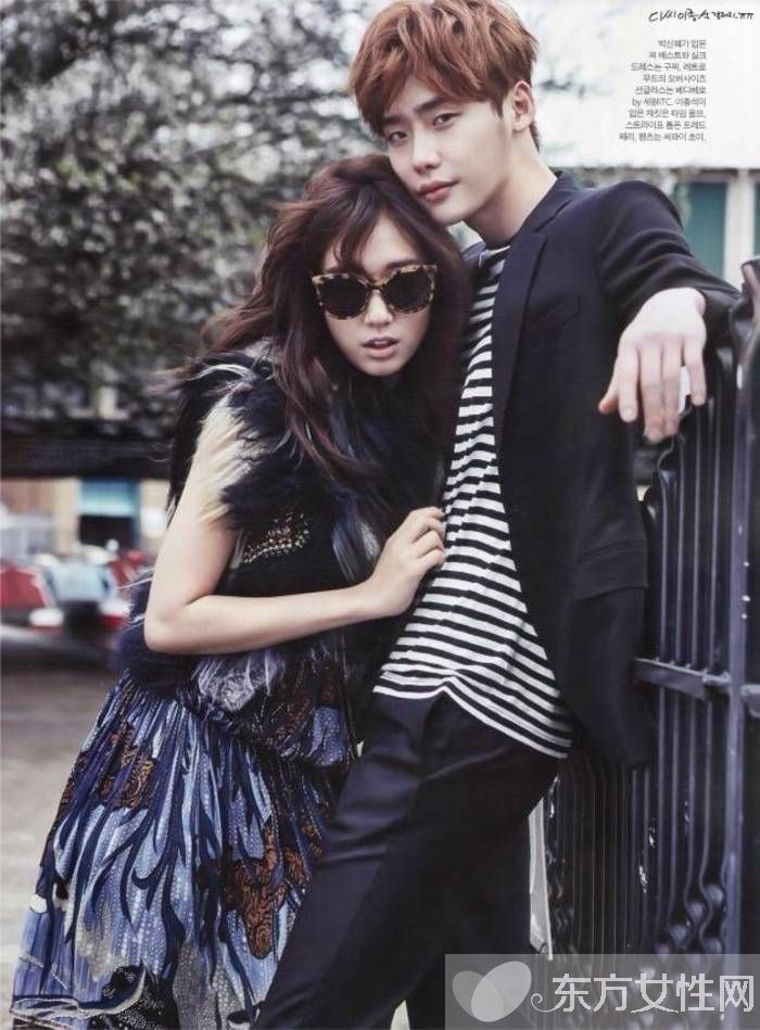 樸信惠李鐘碩戀情曝光 網(wǎng)友直呼李鐘碩鄭秀晶更般配