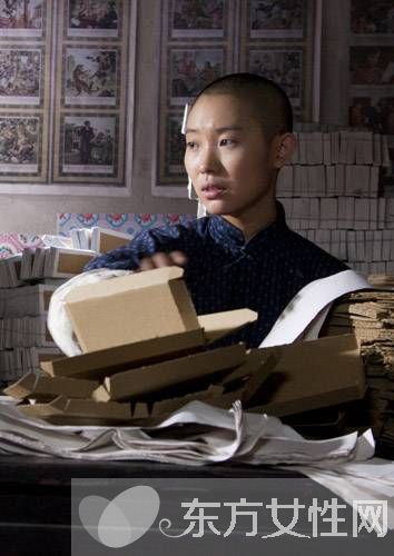 王嘉佳個(gè)人資料 揭秘王嘉佳為什么會(huì)剃光頭