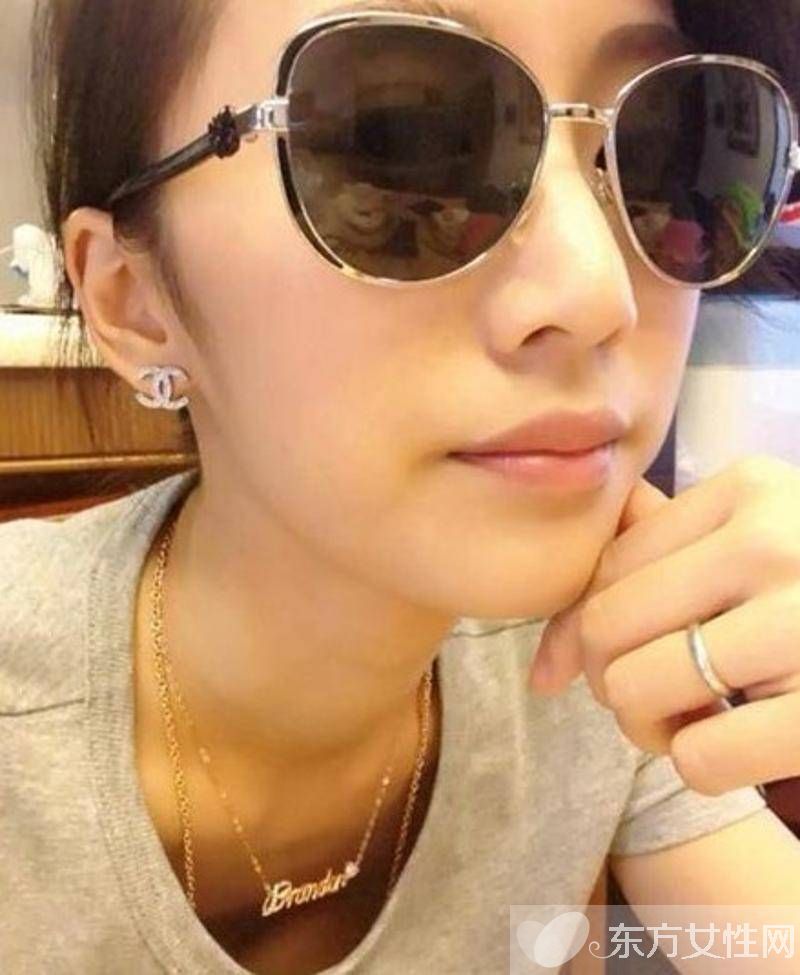 闊太李念微博曬海量炫富照 李念曬自拍被網(wǎng)民吐槽