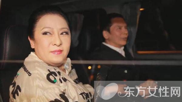 周星馳欠巨債遭向太微博羞辱 揭兩人間的恩怨情仇