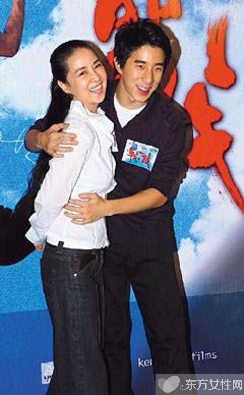 揭林鳳嬌近況 成龍 為了孩子才娶林鳳嬌