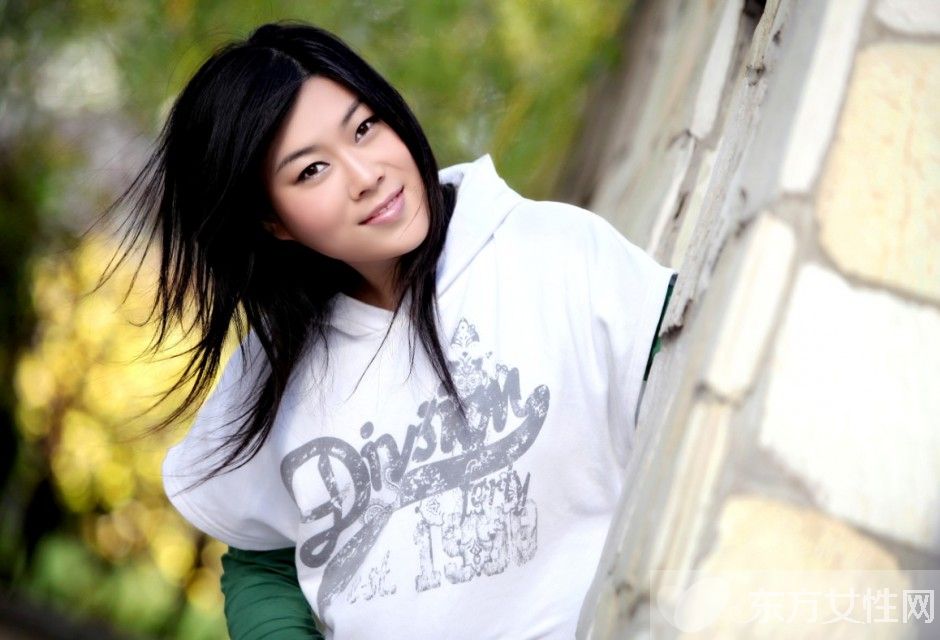 西單女孩任月麗資料 從地下通道歌手逆襲成 億萬(wàn)富姐