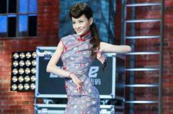 中國好舞蹈旗袍美女周麗君 微博私照曝劈叉走光圖