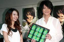 阿沁飛兒分手原因遭扒 雙方承認(rèn)是男方甩女方