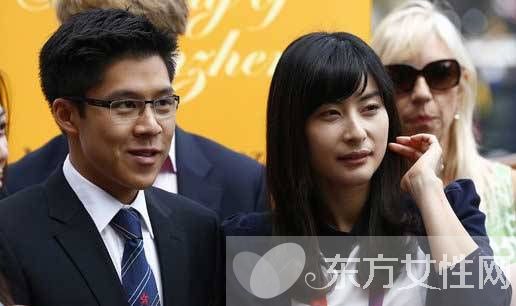 霍啟剛郭晶晶真人秀甜到 虐  恩愛夫妻羨煞旁人