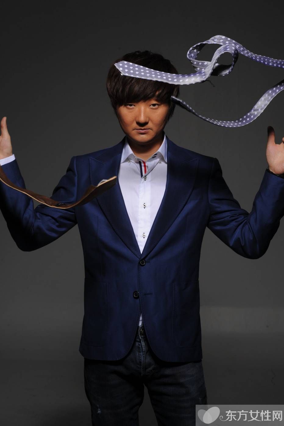 王大治家庭背景驚人 搞婚外情與董潔激吻照曝光