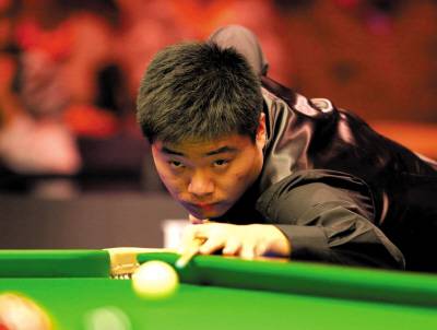 臺球王子丁俊暉女友張元元富二代背景及照片曝光