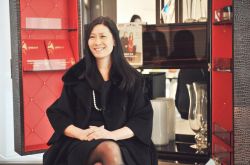 資本大佬劉益謙太太王薇 揭全職太太的完美蛻變