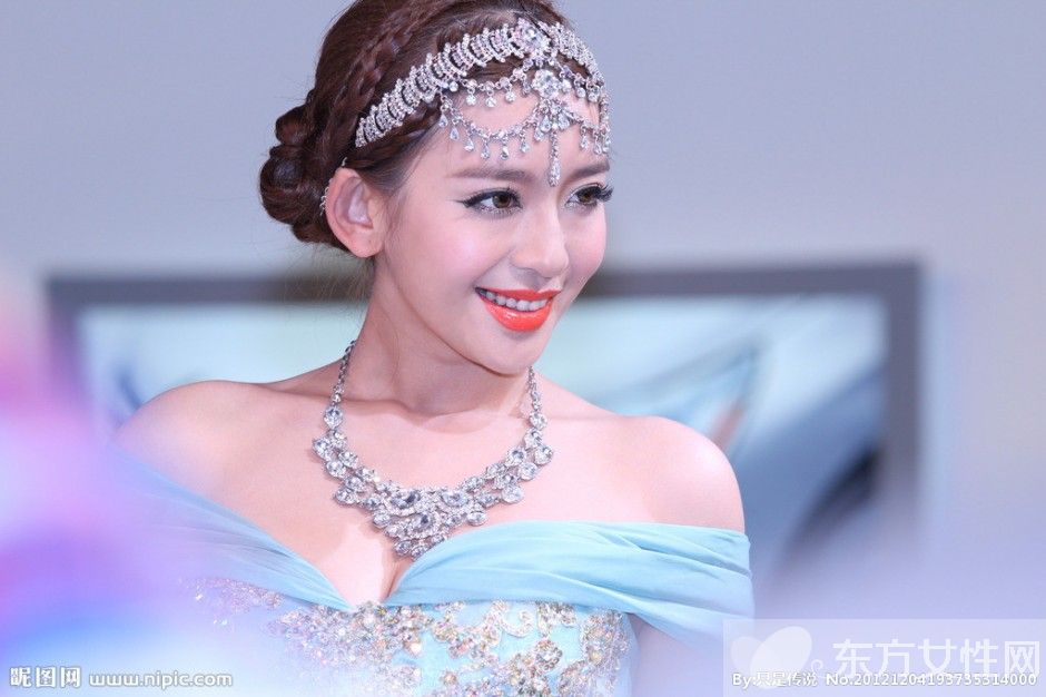 車模曹陽為圓車模夢放棄高考 進軍演藝圈曾拒拍色情片