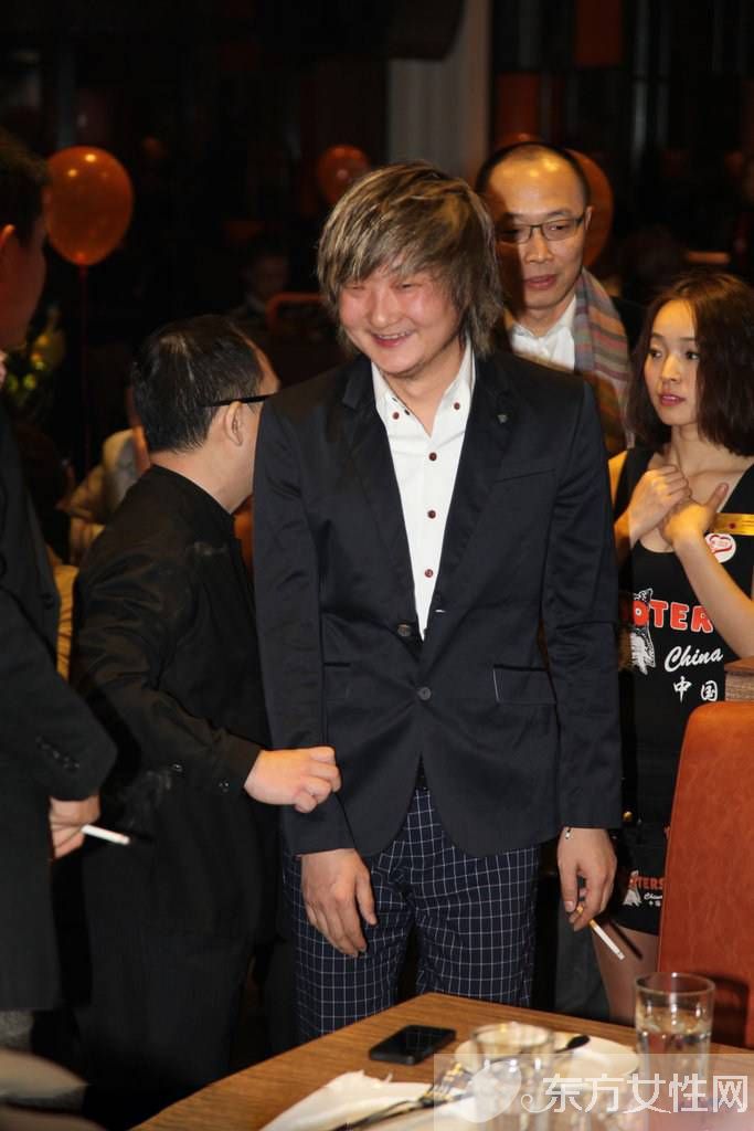 王大治家庭背景驚人 搞婚外情與董潔激吻照曝光