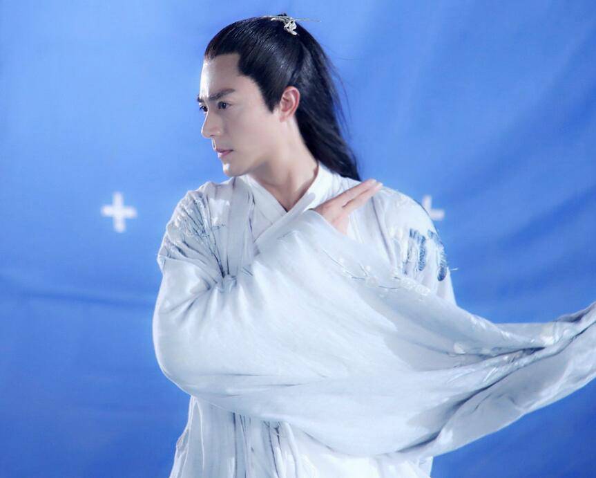 《花千骨》中的驗(yàn)生石是什么  顏色與別人不同的真正原因