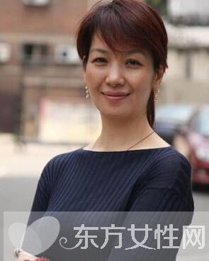 胡軍老婆資料曝光 極其浪漫求婚令盧芳淚流滿面