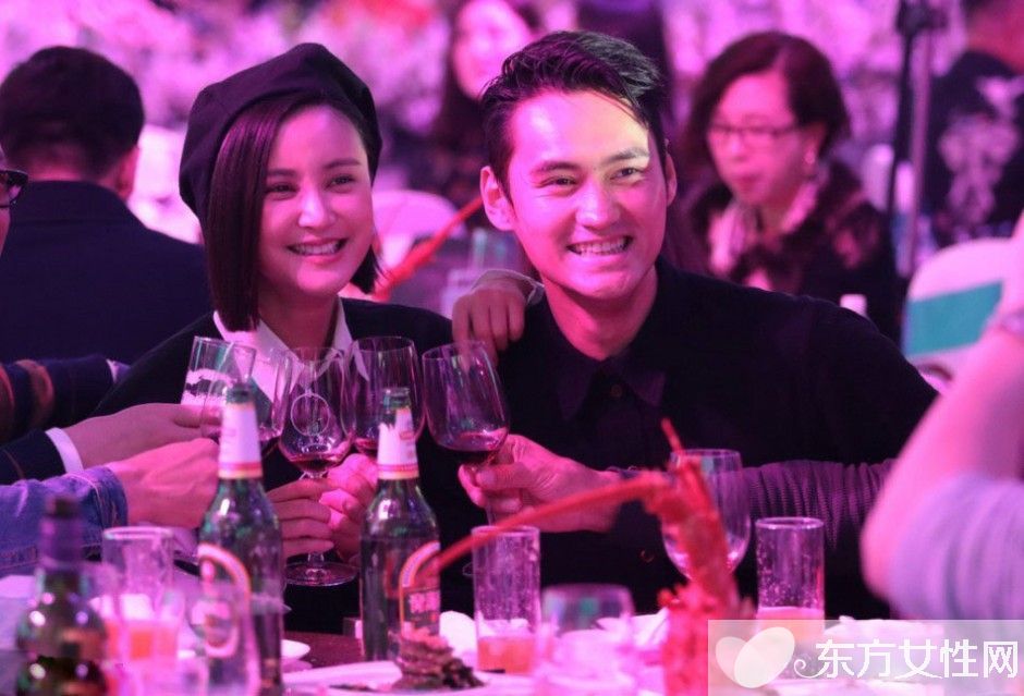 張歆藝整容前后對(duì)比驚人 揭張歆藝與前夫楊樹(shù)鵬離婚內(nèi)幕