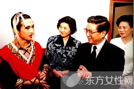 舞蹈家黃豆豆身高多少 黃豆豆老婆粟奕個(gè)人資料