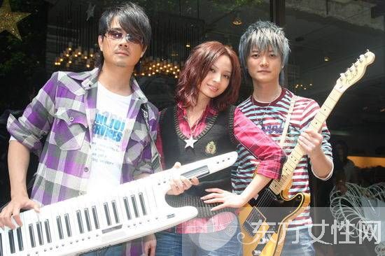 阿沁飛兒分手原因遭扒 雙方承認是男方甩女方